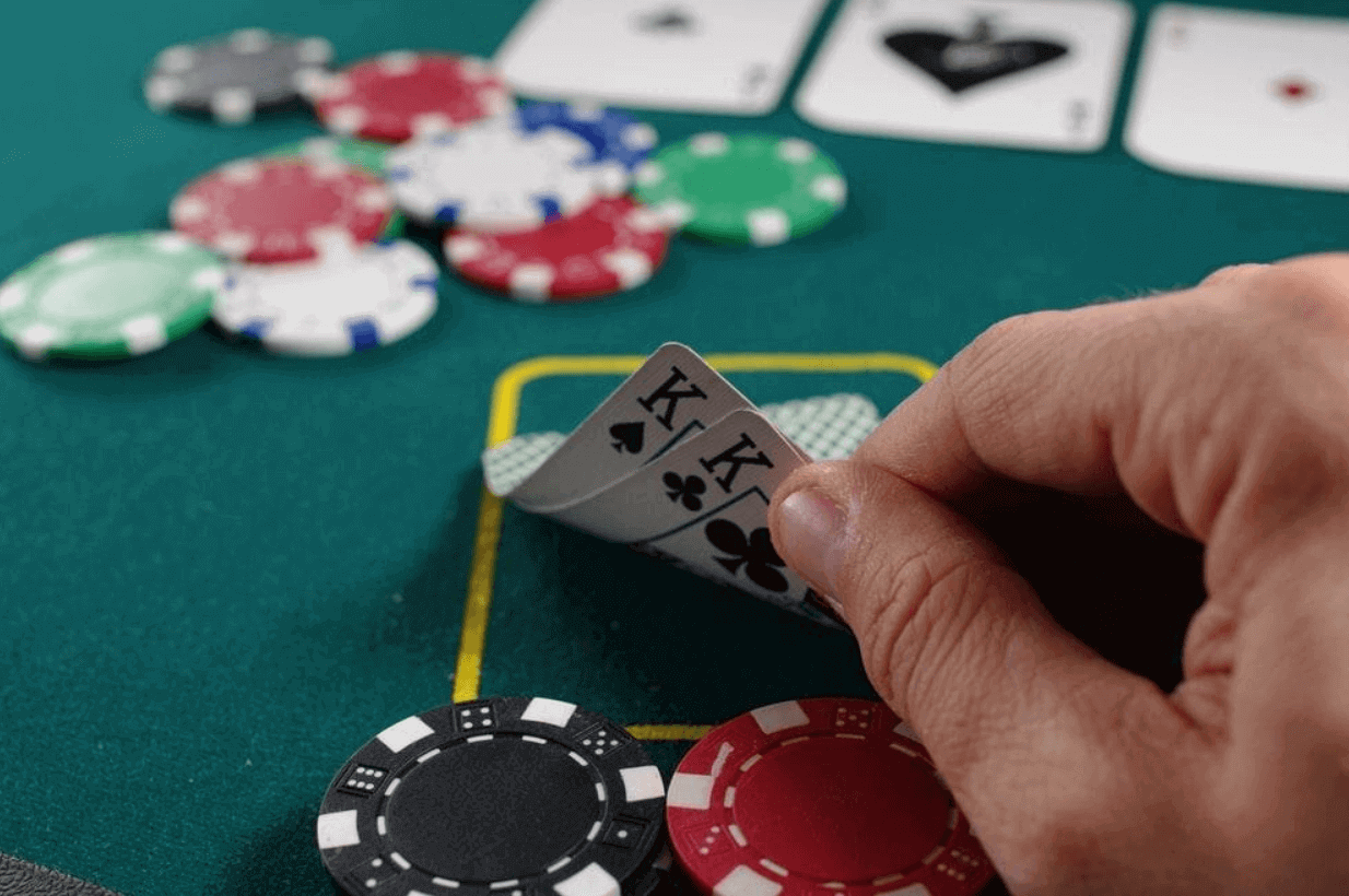 Why are online casinos better than regular casinos? - kifarunix.com