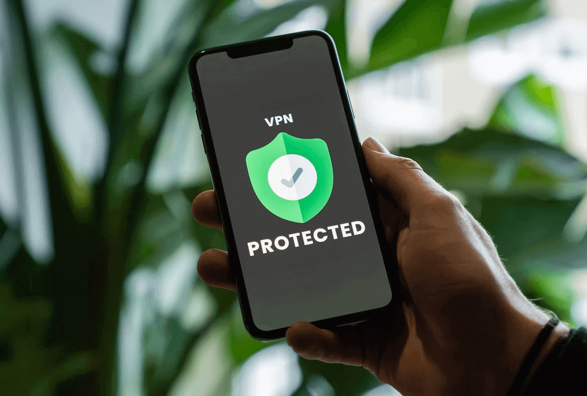 How VPNs Safeguard Your Online Presence